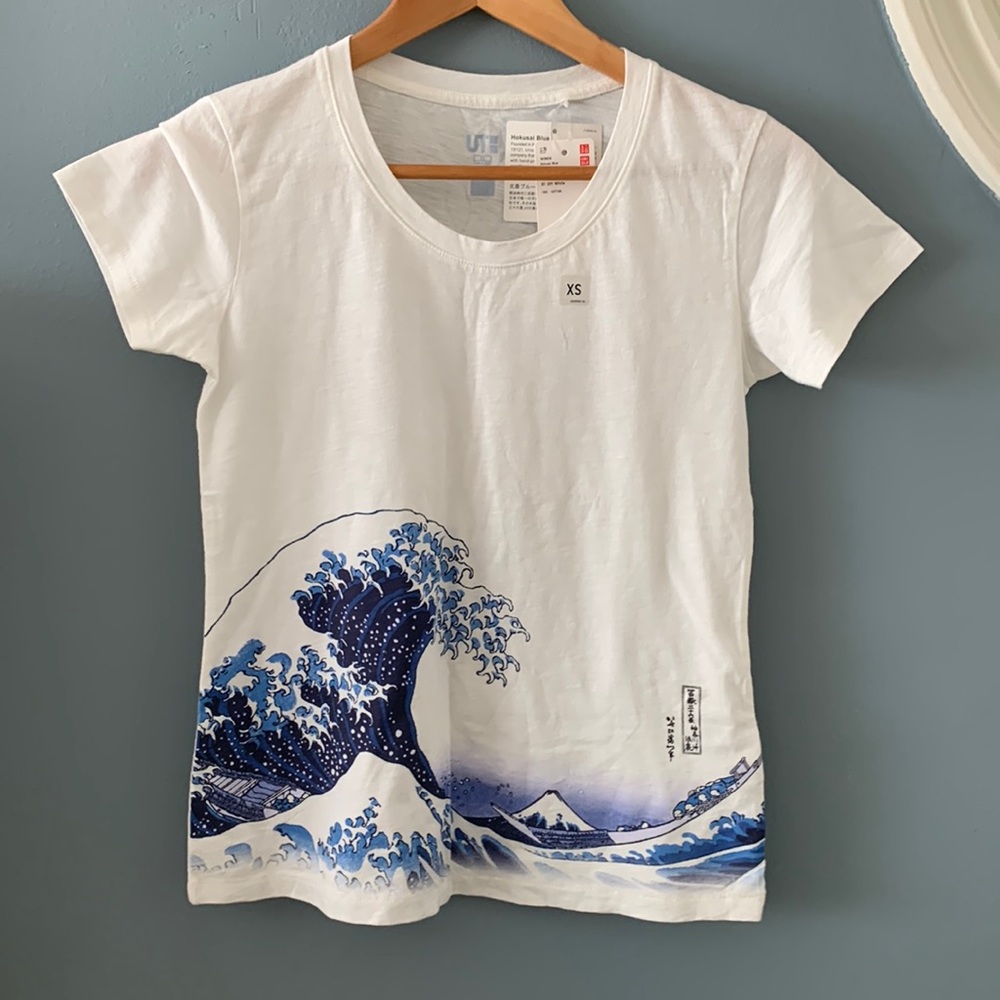 Uniqlo Hokusai t-shirt